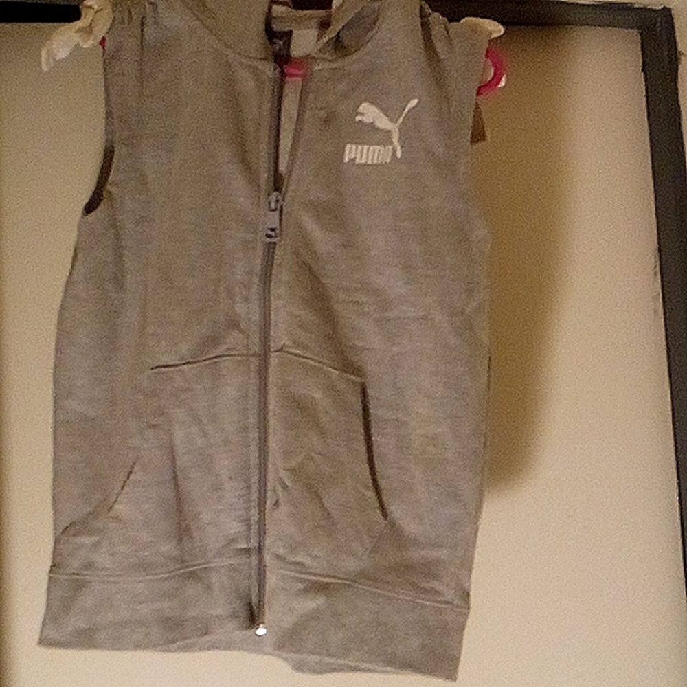 Puma gray hoodie vest, size 8-10